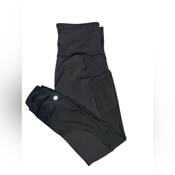 Lululemon Black Mesh Panel Leggings - Size 4 - Picture 1 of 3